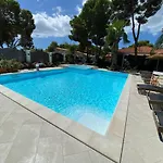 Domos & Lejlighedshotel 4*