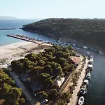 Domos & Lejlighedshotel