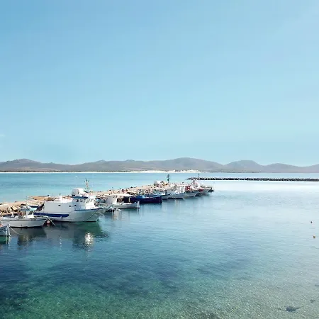 Apart-hotel Domos & 4*