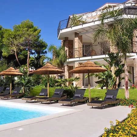 Lejlighedshotel Domos & Porto Pino